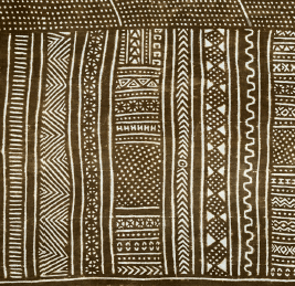 Détail d’un tissu bogolan. Peuple Bamana, Mali.  © Collection Fondation Jean-Félicien Gacha