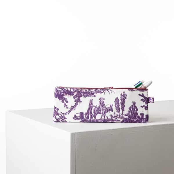 TROUSSE A STYLOS ETOFFES ET LITTERATURE