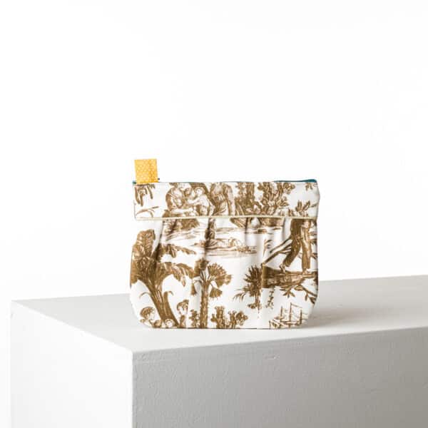 TROUSSE COQUETTE ETOFFES ET LITTERATURE