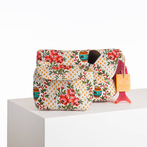 TROUSSE DE TOILETTE
