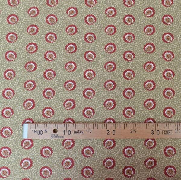 TISSU "SEMIS DE FLEURS SUR FOND D'ECAILLES" – Image 3