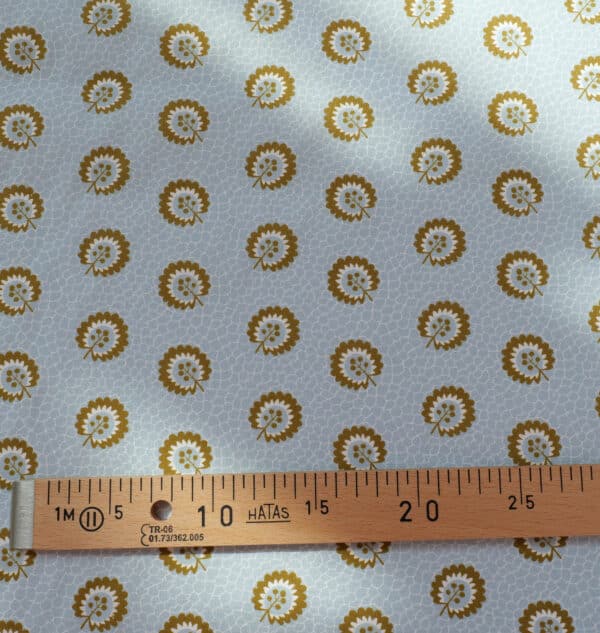 TISSU "SEMIS DE FLEURS SUR FOND D'ECAILLES" – Image 7