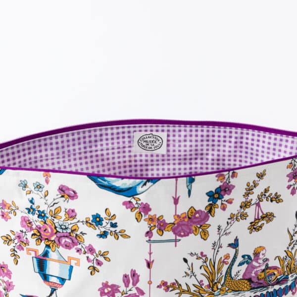 GRANDE TROUSSE DE TOILETTE "L'ENFANT AU DAUPHIN" VIOLET – Image 2