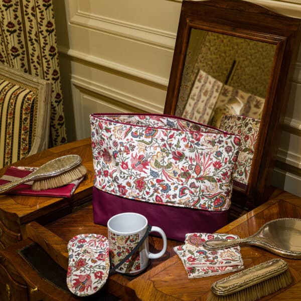 GRANDE TROUSSE DE TOILETTE