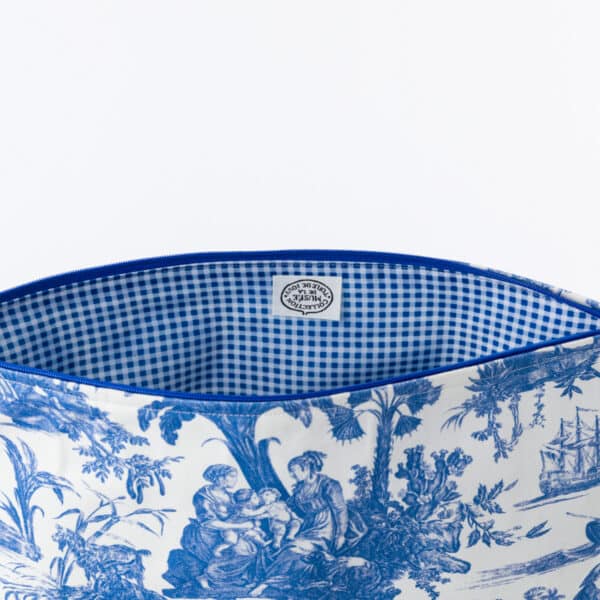 GRANDE TROUSSE DE TOILETTE "PAUL ET VIRGINIE" BLEU – Image 2