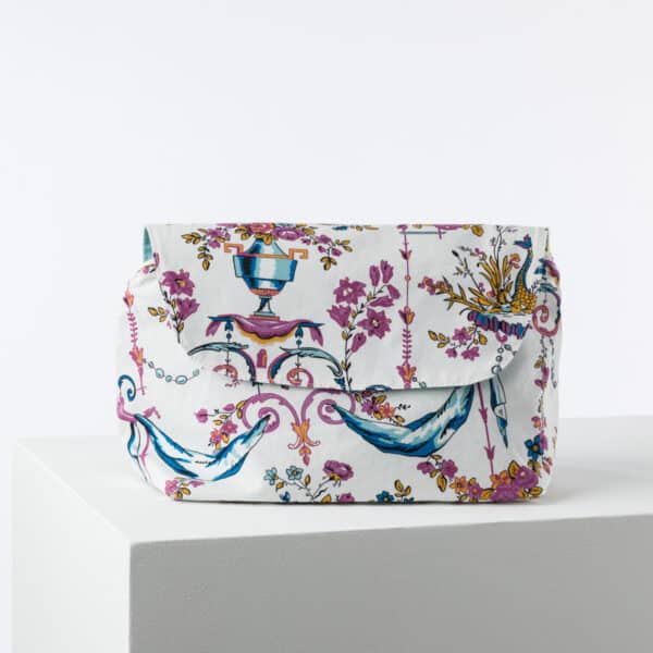 TROUSSE DE TOILETTE "L'ENFANT AU DAUPHIN" VIOLET