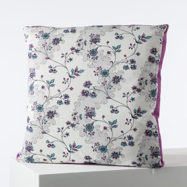 COUSSIN 50X50 "GUIRLANDES DE FLEURS"