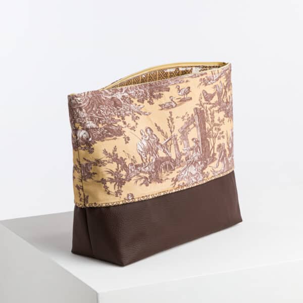 GRANDE TROUSSE DE TOILETTE "LE MEUNIER SON FILS ET L'ANE" CHOCOLAT – Image 2