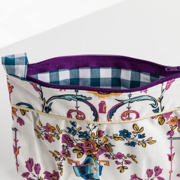 TROUSSE COQUETTE "L'ENFANT AU DAUPHIN" VIOLET – Image 2