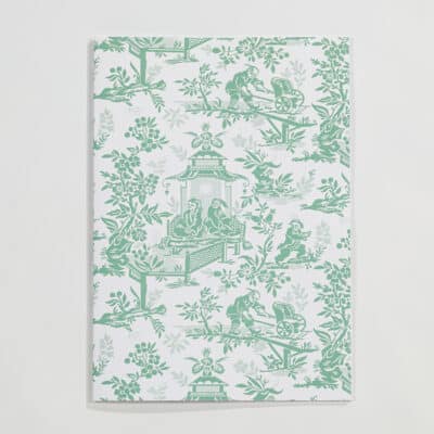 CAHIER A4 "LE CHINOIS A LA BROUETTE" CELADON