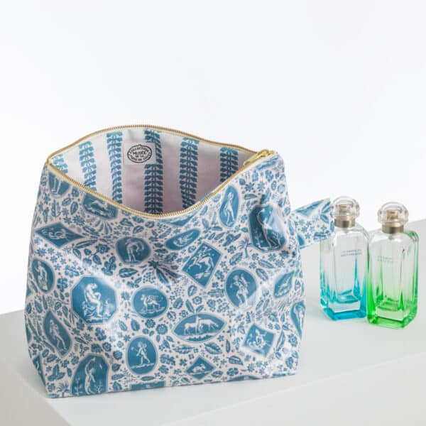 TROUSSE DE TOILETTE ENDUITE "les CAMEES" BLEUS – Image 2