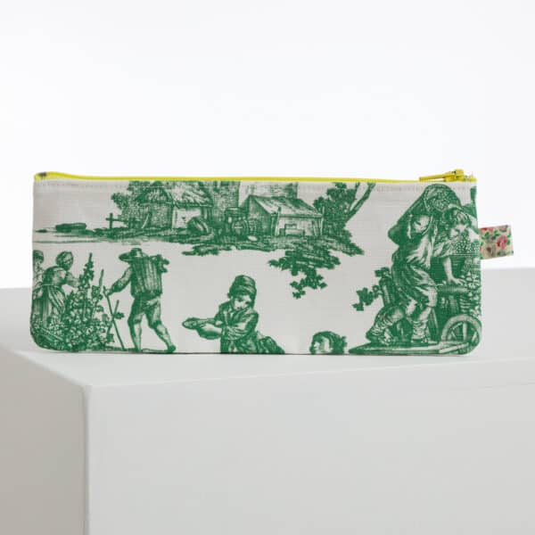 TROUSSE STYLOS "LES DELICES DES 4 SAISONS" VERT PRAIRIE