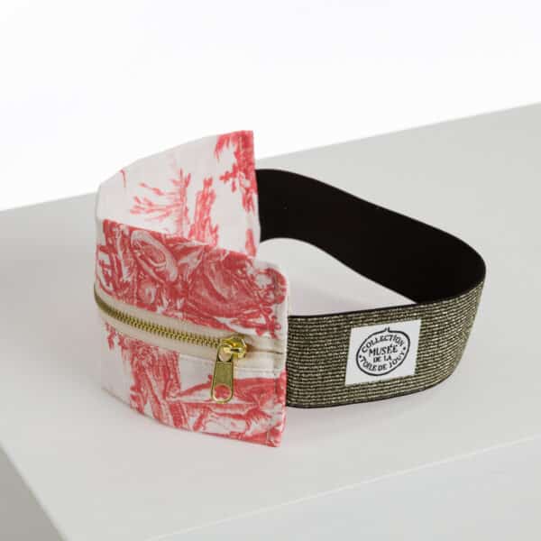 TROUSSE PLATE AVEC ELASTIQUE "LES DELICES DES 4 SAISONS" ROSE – Image 3