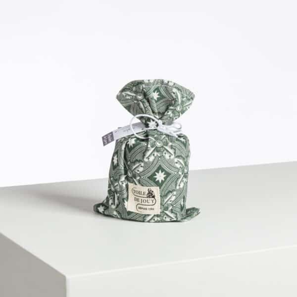 BOUGIE ET SON POCHON "ETOILES" VERT EMPIRE - Sapin