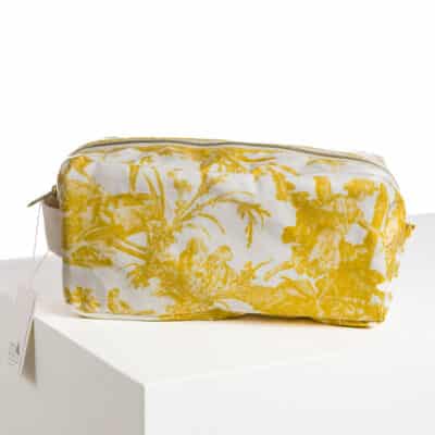 TROUSSE DE TOILETTE RECTANGULAIRE ENDUITE "LES 4 PARTIES DU MONDE" Jaune bouton d'or
