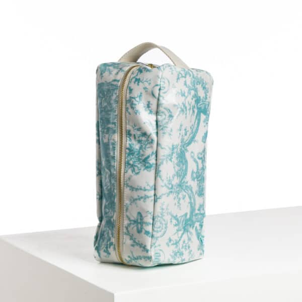 TROUSSE DE TOILETTE RECTANGULAIRE ENDUITE "COURONNEMENT DE LA ROSIERE" BLEU LAGON