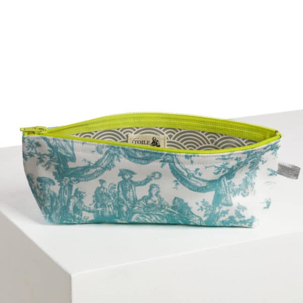 TROUSSE STYLOS "COURONNEMENT DE LA ROSIERE" BLEU LAGON – Image 2