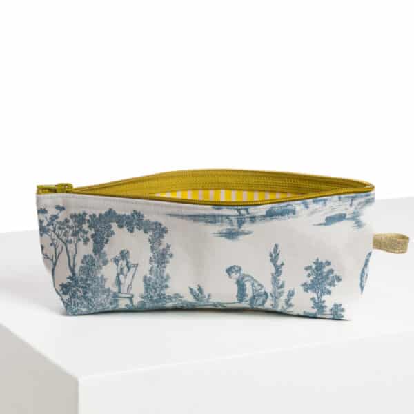 TROUSSE STYLOS "LES DELICES DES 4 SAISONS" BLEU LAC – Image 2