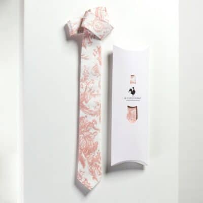 CRAVATE "COURONNEMENT DE LA ROSIERE"  ROSE POUDRE